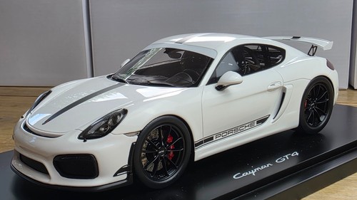 Porsche cayman gt4 spark - 1:18,