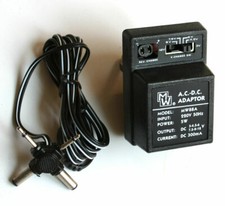 Netzteil Universal Adapter 230