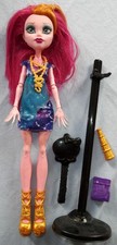 1x Monster High Puppe Gigi