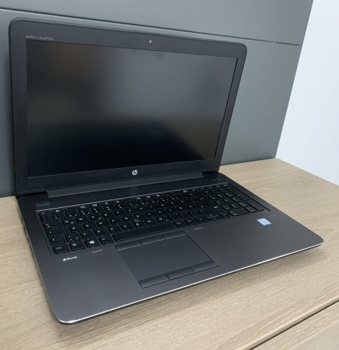 Zbook i7 7820hq - hp,