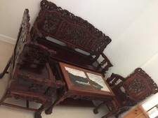  gebraucht: Rosenholz Sitzgruppe aus 90er Jahren( zwei Stühle+ ein Couchtisch)