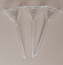 3 Glas Trichter Labortrichter Schott Durchmesser ca. 7 cm.