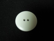 Knöpfe 4 Stück weiss matt