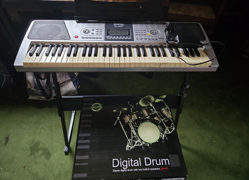 Specialty drum kit - e-drum, digital