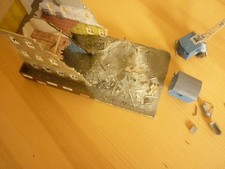 Faller H0  Abbruchhaus mit Bagger und Baubude, fertig gebaut, siehe Text