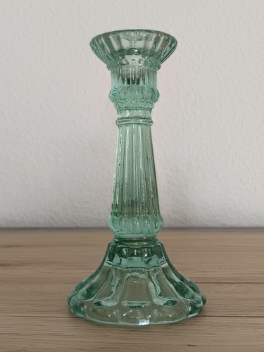 Schöner alter kerzenhalter - schöner,