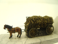 Heuwagen m. Pferd u. Bauer   - Artitec HO Fertigmodell 1:87 -   387619  #E