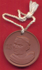 Medaille aus steinzeug meißen - steinzeug,