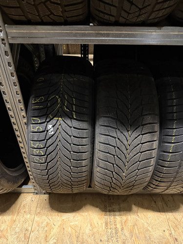 Winterreifen 235 r18 - 2x,