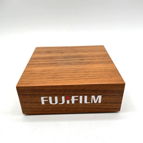 Original fujifilm holz werbe - fujifilm,