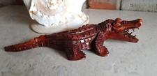 Krokodil geschnitzt Deko