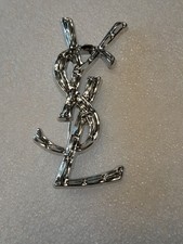 Große Brosche Metall