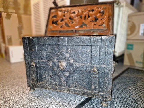 2574 soldtruhe kriegskasse - 2574, "kriegskasse"