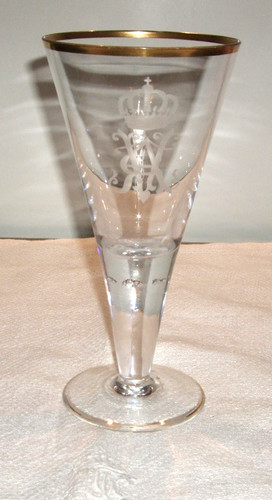 Antikes pokalglas mit - pokalglas,