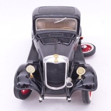 Road Legends 1:18 92248 Ford