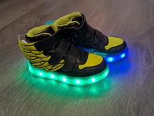 Kinder LED Leuchtende Schuhe Jungen Mädchen Farbwechsel Sneaker Blinkschuhe