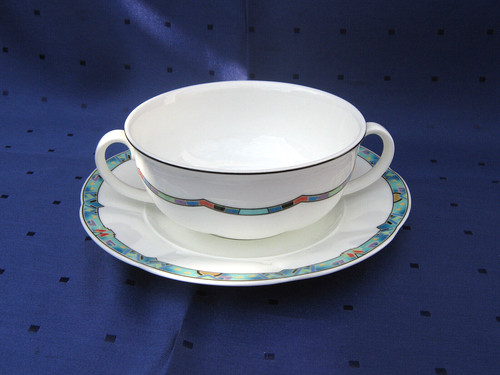 Suppentasse mit untertasse - suppentasse, von