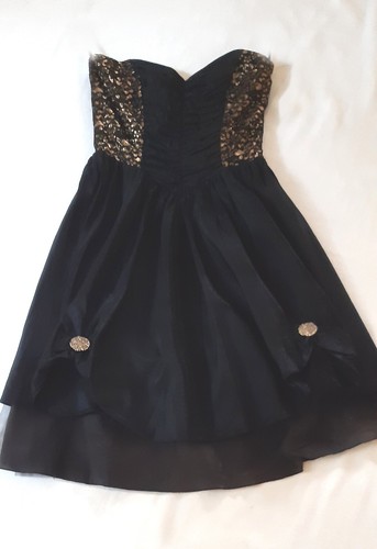 Corsagen-Cocktail-Kleid