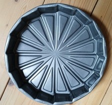 Kuchen Backform für 16 Kuchenstücke, Metall, 28