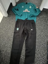 Original Umbro SV Werder Bremen Trainingsanzug mit Sponsoren  Gr.XL