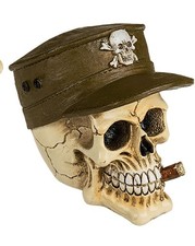 Deko-Totenkopf aus Polyresin