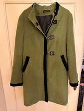Malibu Italia grüner Filzmantel Hakenverschluss dt. Größe 44