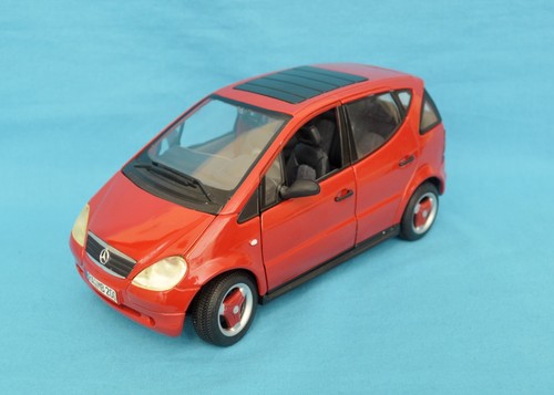Maisto klasse modellauto rot - a,