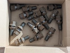 16 Stück Radschrauben Peugeot