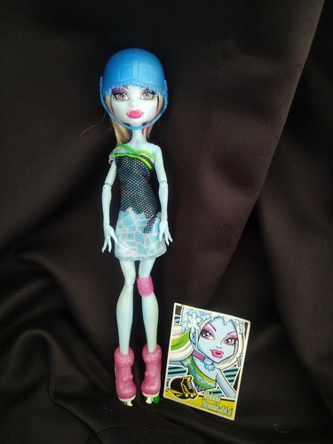 Monster high puppe skultimate - high,