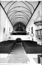 Hadmersleben ,Klosterkirche -Mittelschiff mit Orgel ,Eingang z.Unterkirche  Foto