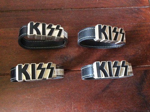 Kiss wristband armband - [4,