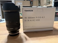 Tamron 18-300mm F/3,5-6,3 Di III-A VC VXD Zoomobjektiv für Sony E-Mount 