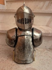 Skurrile MINIBAR RITTER in RÜSTUNG Figur Mittelalter Schnapsflasche 6  Gläser