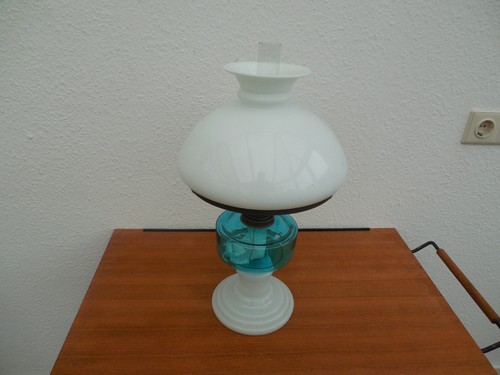 Alte petroleumlampe öllampe - petroleumlampe,