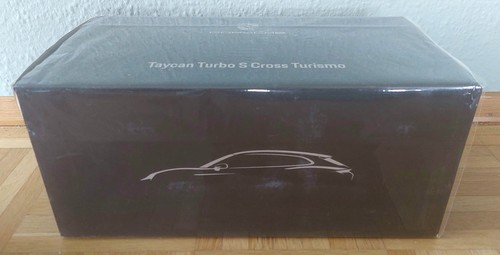 Taycan trbo cross turismo - trbo,
