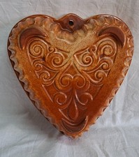 B18 Alte Backform Puddingform Keramik Vintage 1980-50er Jh. Herzform mit Muster