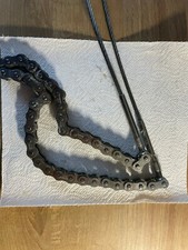 Ketten- und Drahtgarnituren /