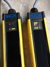 sicherheitslichtvorhang von Sick. Sender FGSS900-21 und Empfänger FGSE900-21
