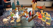 Ostheimer Krippen-Szenerie mit 21 (!) Figuren. Sehr Guter Zustand
