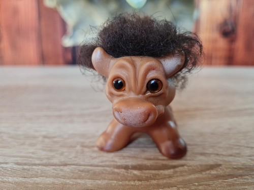 Dam things troll kuh - troll, figur