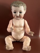 Uralte Porzellankopfpuppe