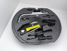 Audi A3/8P tool insert jack