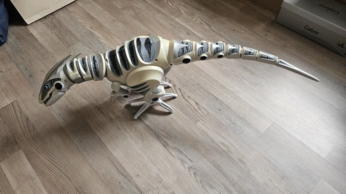 Wowwee roboraptor - wowwee,