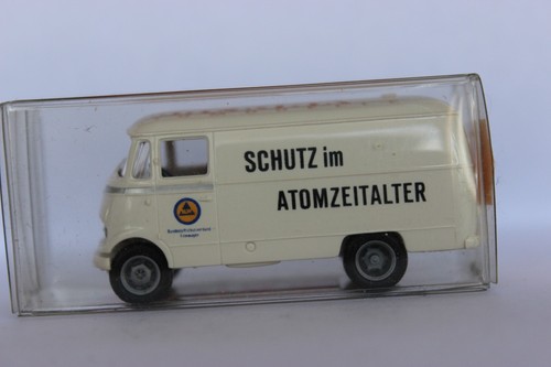 Mercedes benz 319 schutz - o,