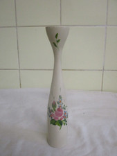 Vintage Holzkerzenständer weiß mit Blumenmuster für Stabkerzen.