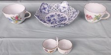 4 defekte angeschlagene Porzellan Teie Meissen  1 Schale,2 Tassen, 1 Tragerl