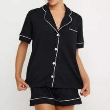 Lockerer Schlafanzug bequeme