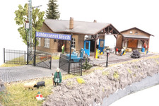 H0-Diorama Schlosserei mit Funktion und aufwändig beleuchtet - ZYAI/16101