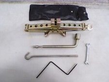 Wagenheber Radschlüssel Mitsubishi Carisma DA0 Bordwerkzeug Tasche SET "F87900"