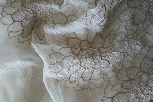 Bestickter chiffon ivory - chiffon,,